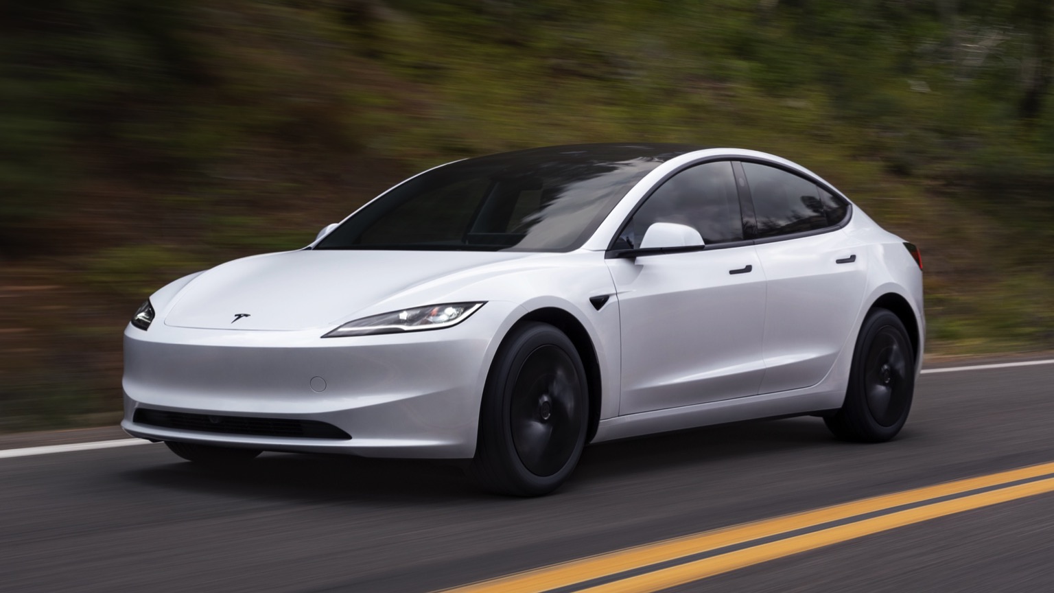 Tesla, photo 2